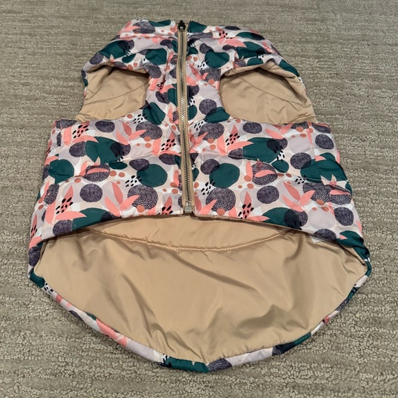 Lucy & Co. Reversible Puffer Vest - Picture 2 of 5